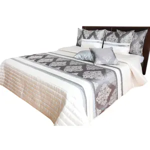 Produkt Luxusní přehoz na postel barokního designu v zlato šedé barvě