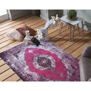 Produkt Růžový orientální koberec ve vintage stylu Šířka: 80 cm | Délka: 150 cm